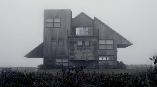 The Crescent (2017)